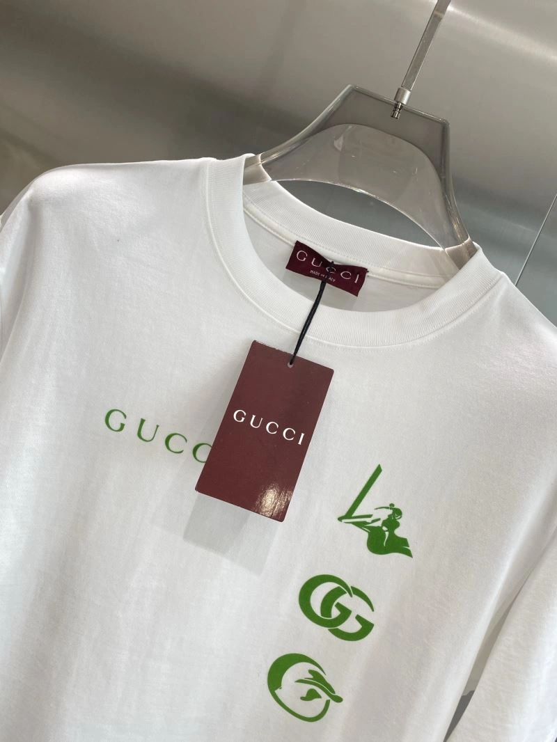 Elegant Gucci T-Shirts 126564