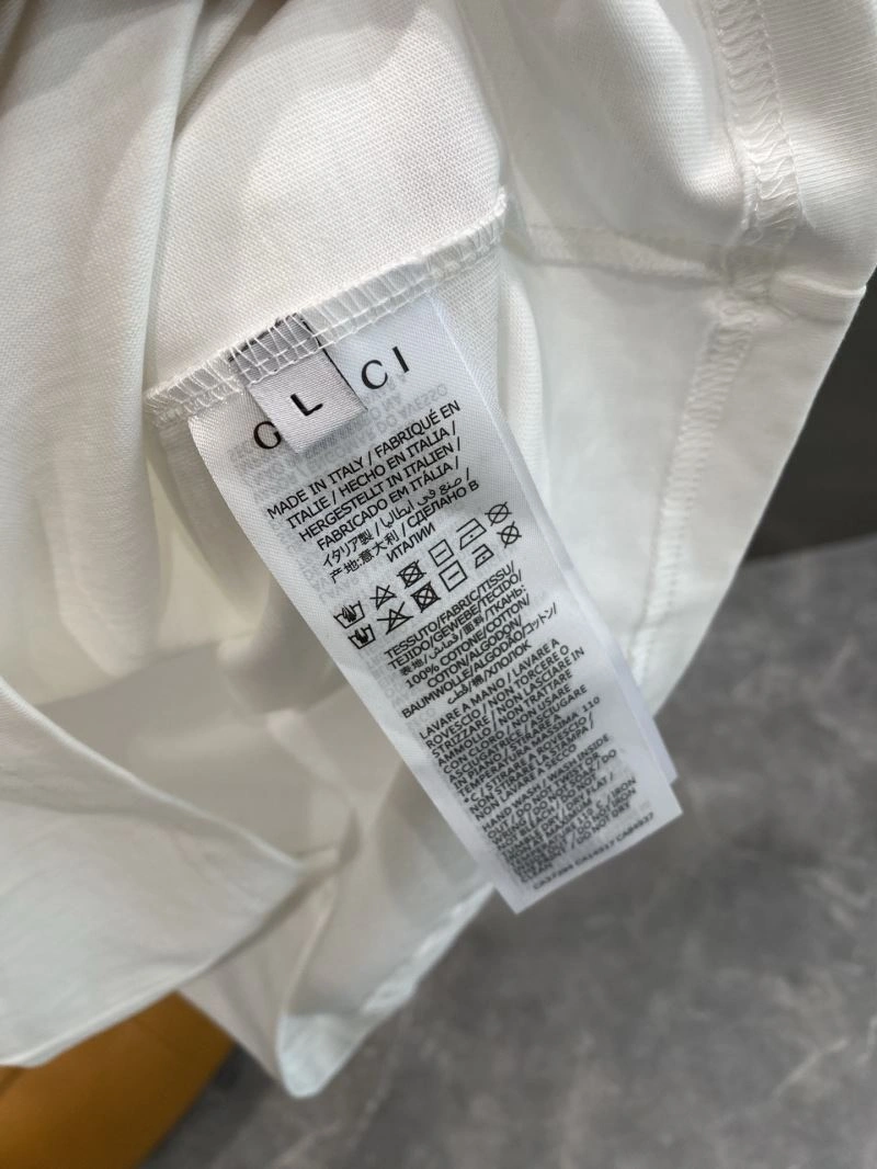 Elegant Gucci T-Shirts 126564