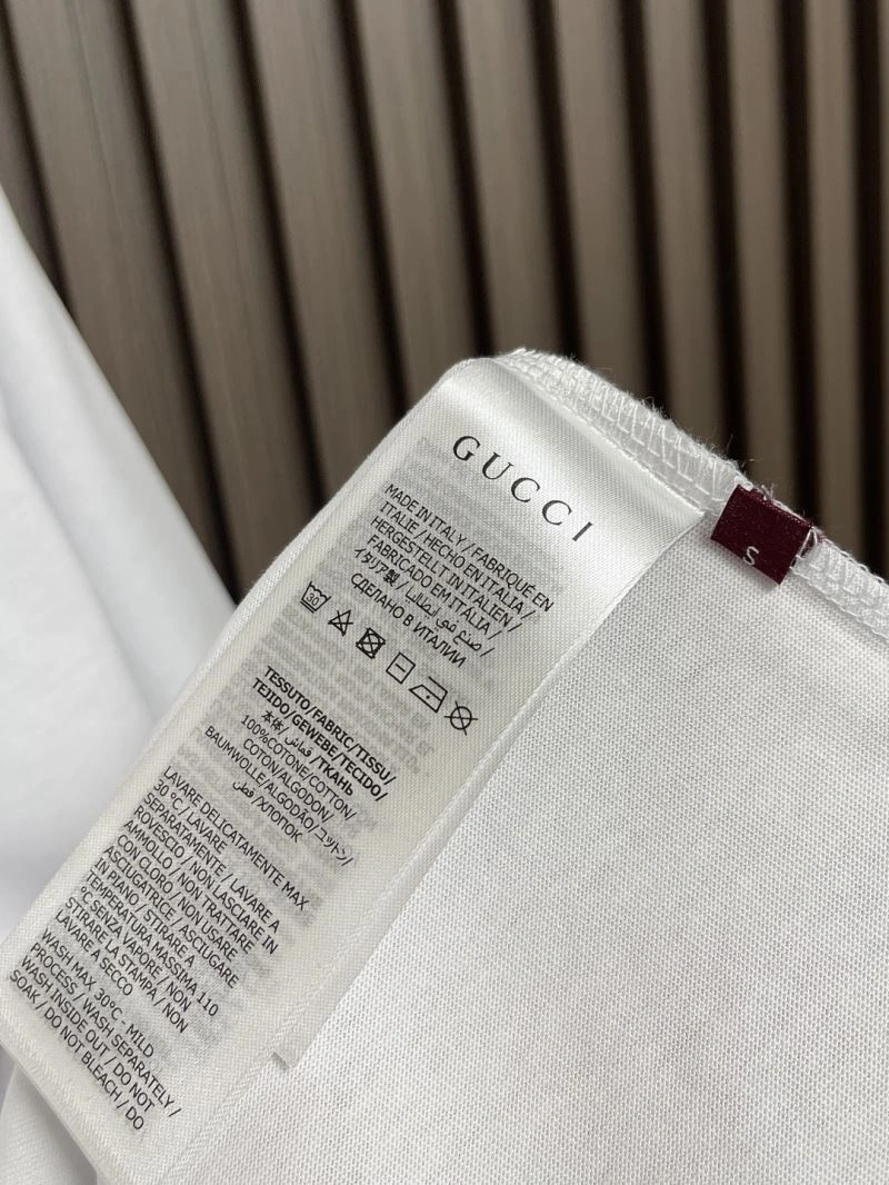 WaterResistant Gucci T-Shirts 126566