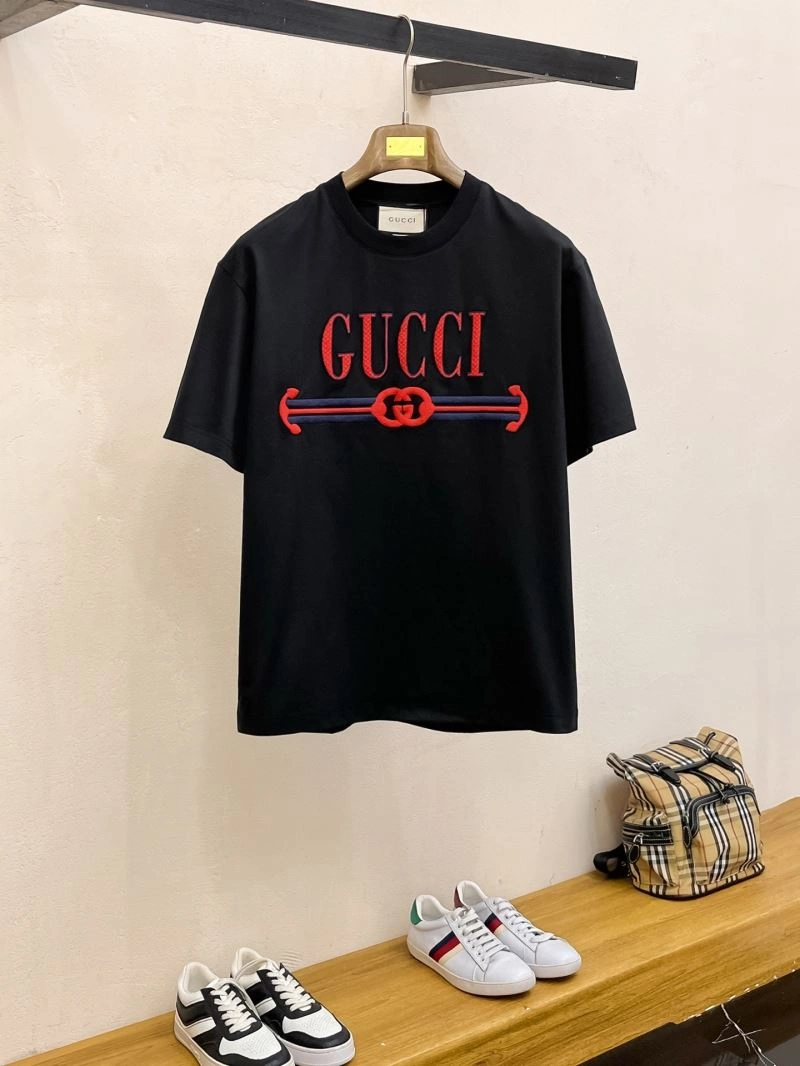 Gucci T-Shirts Versatile 126548