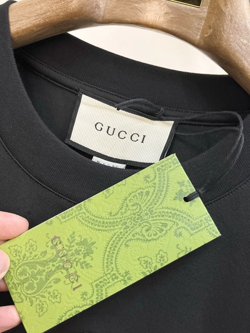 Gucci T-Shirts Versatile 126548