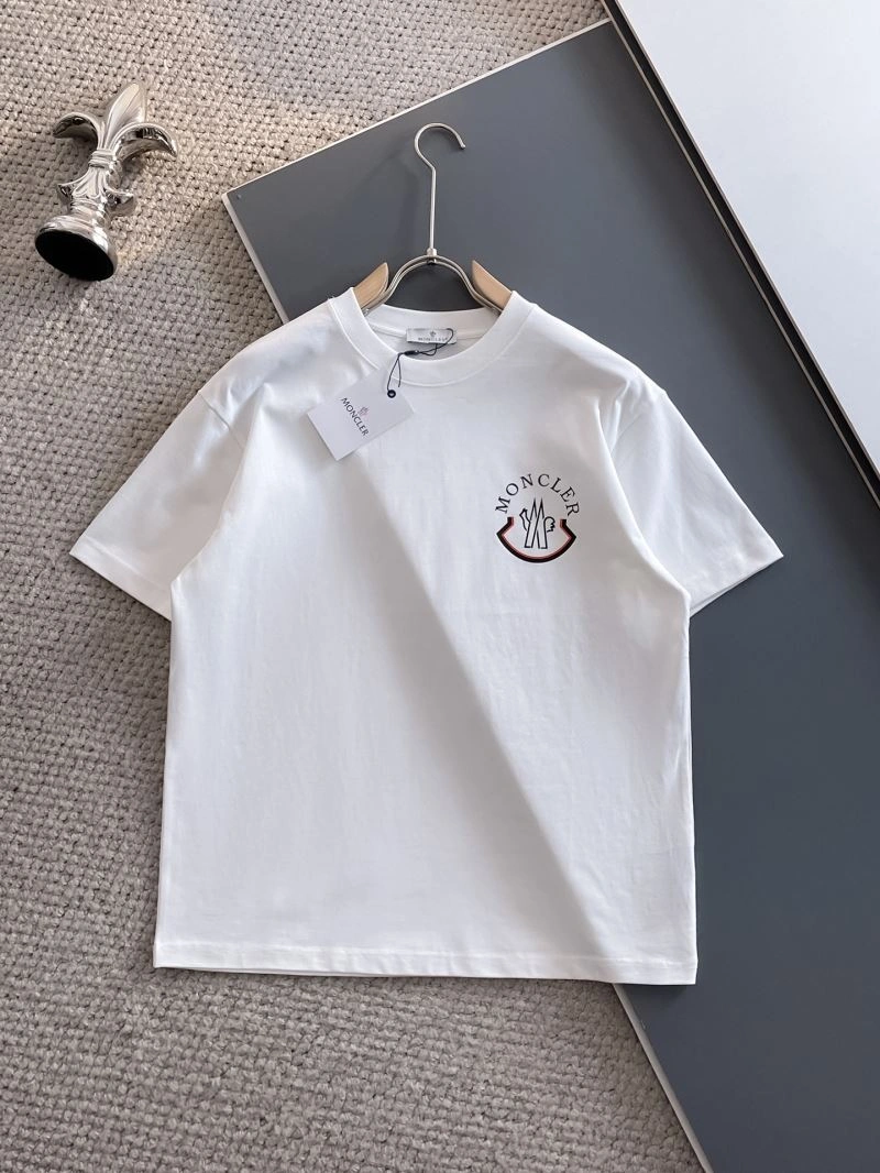 Timeless Gucci T-Shirts 126552