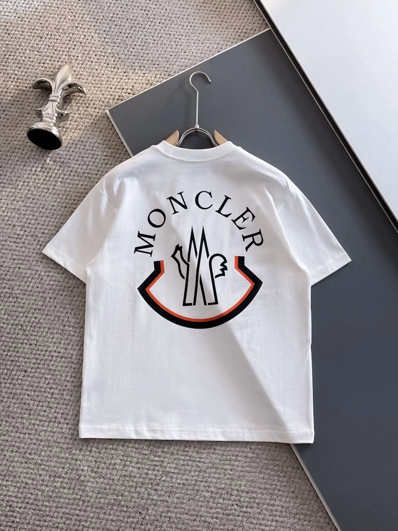 Timeless Gucci T-Shirts 126552