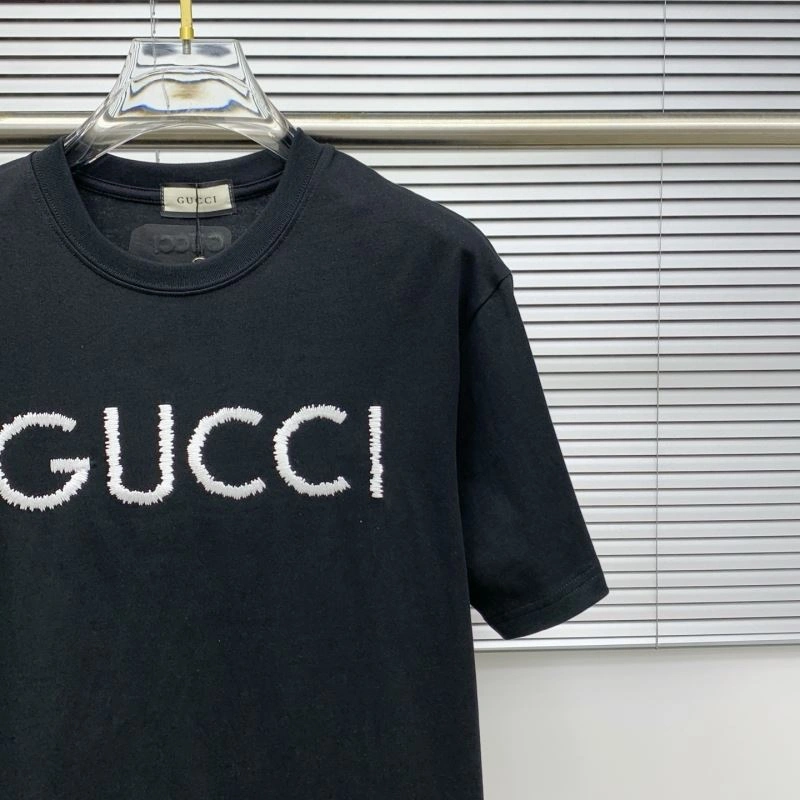 Fashionable Gucci T-Shirts 126512