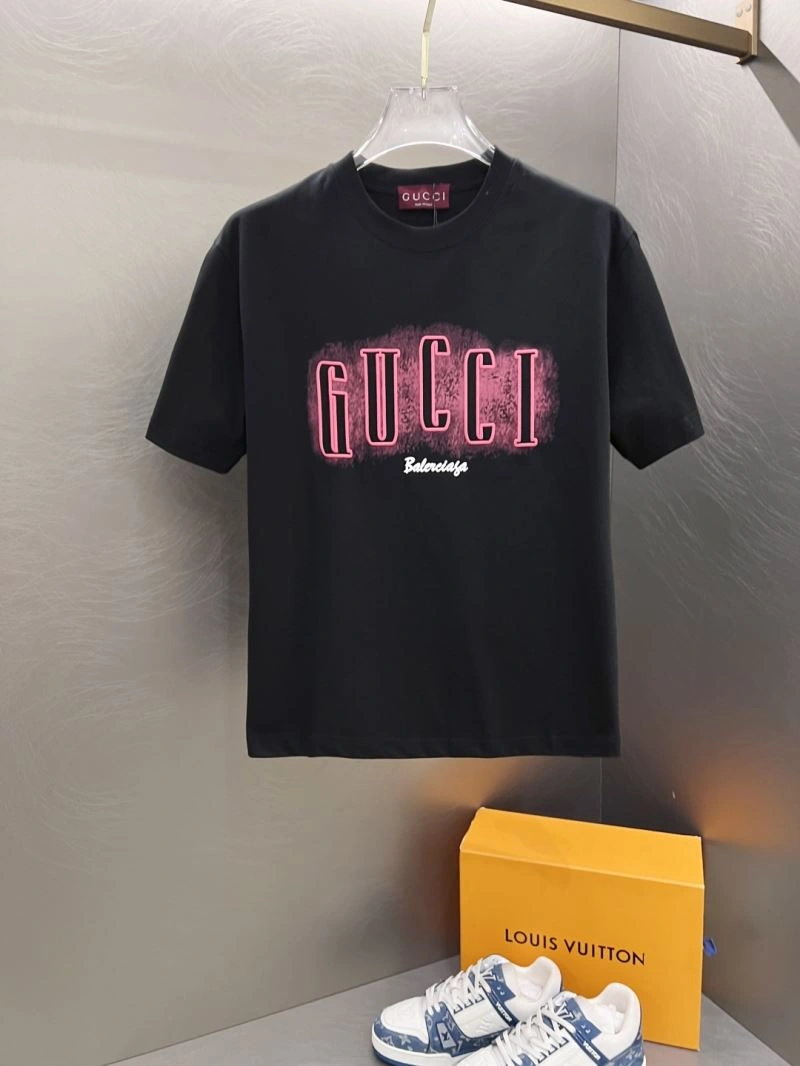RelaxedFit Gucci T-Shirts 126531