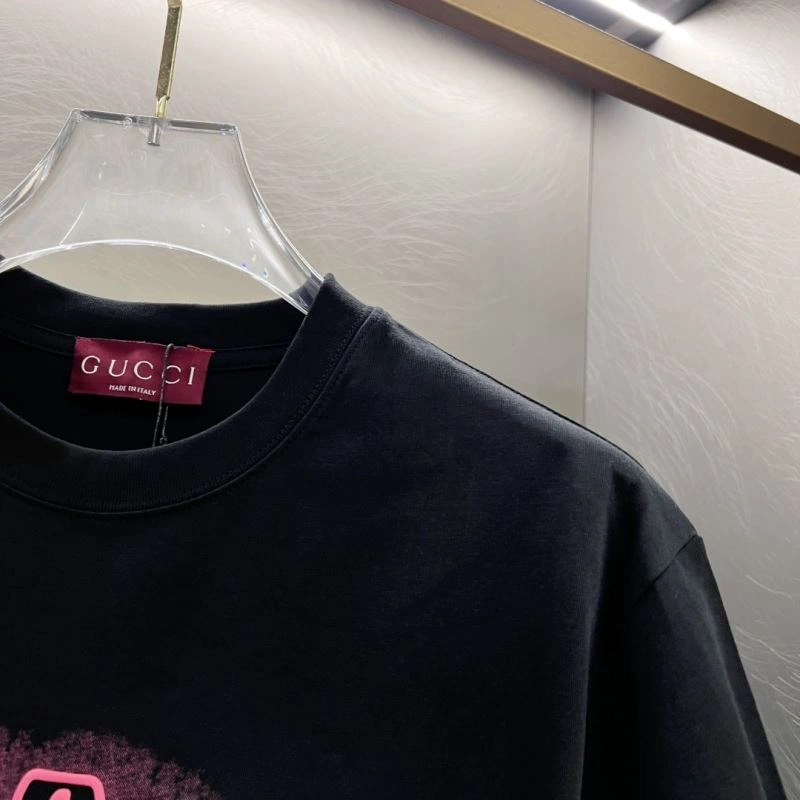 RelaxedFit Gucci T-Shirts 126531