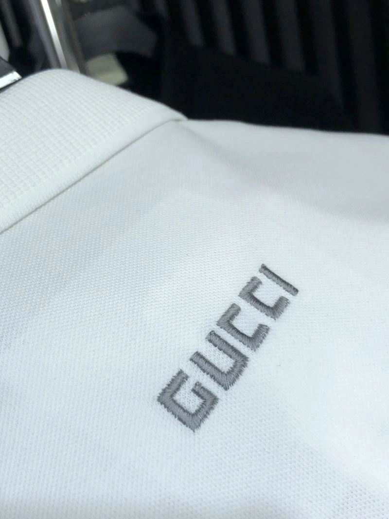 WaterResistant Gucci T-Shirts 126498