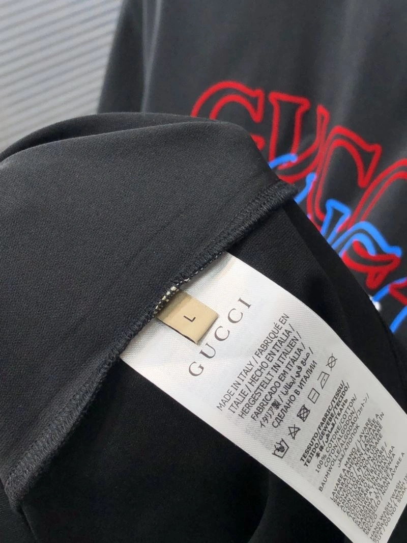 Gucci T-Shirts Durable 126514