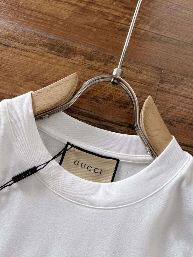 Gucci T-Shirts Bold 126460