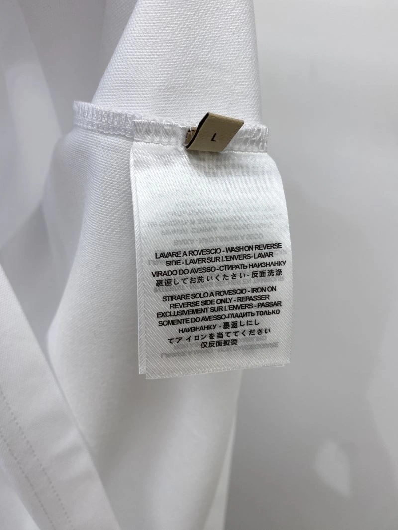 Gucci T-Shirts WellDesigned 126490