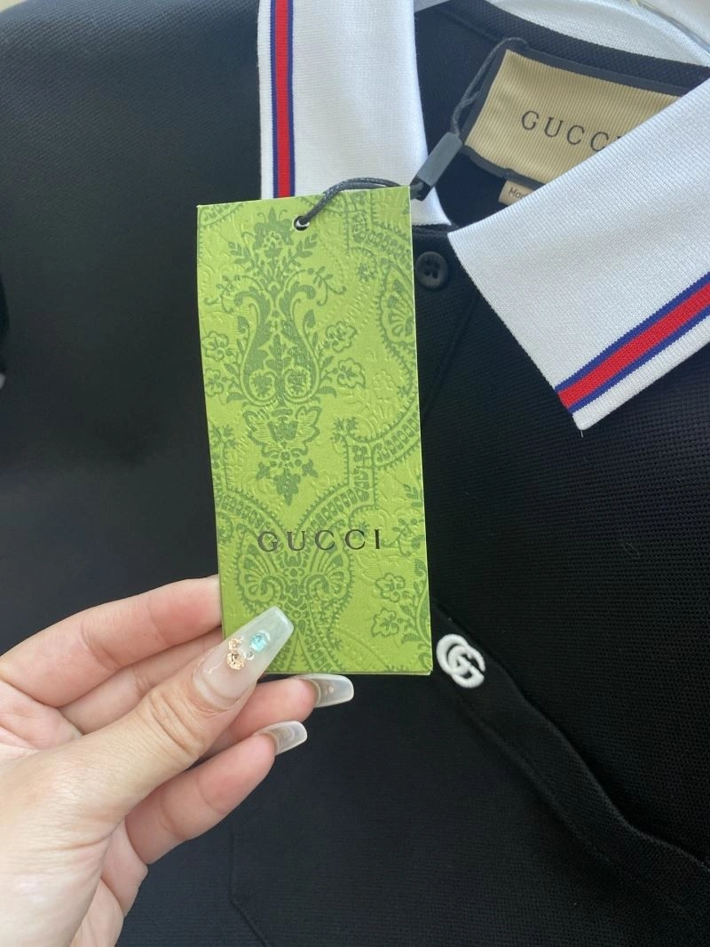 Versatile Gucci T-Shirts 126485