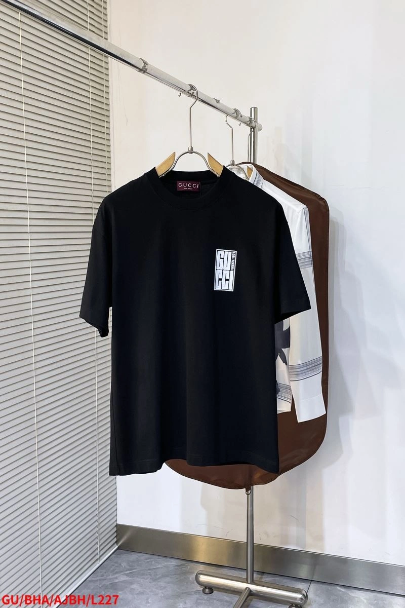 Supportive Gucci T-Shirts 126476