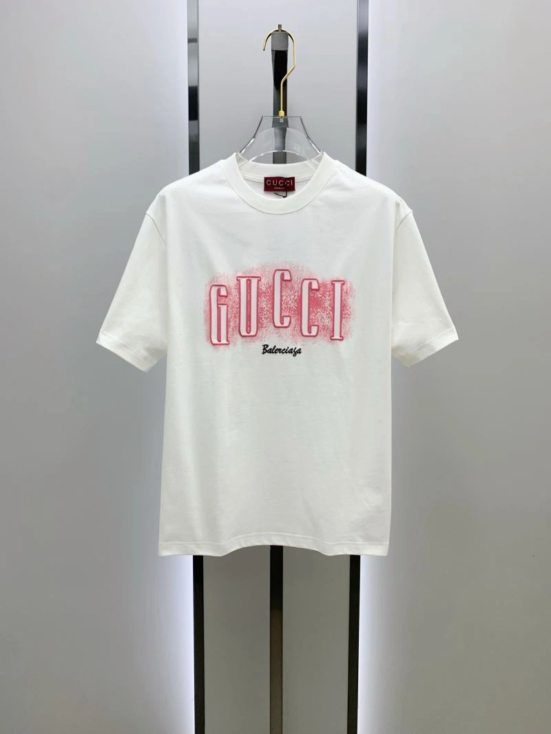 RelaxedFit Gucci T-Shirts 126458