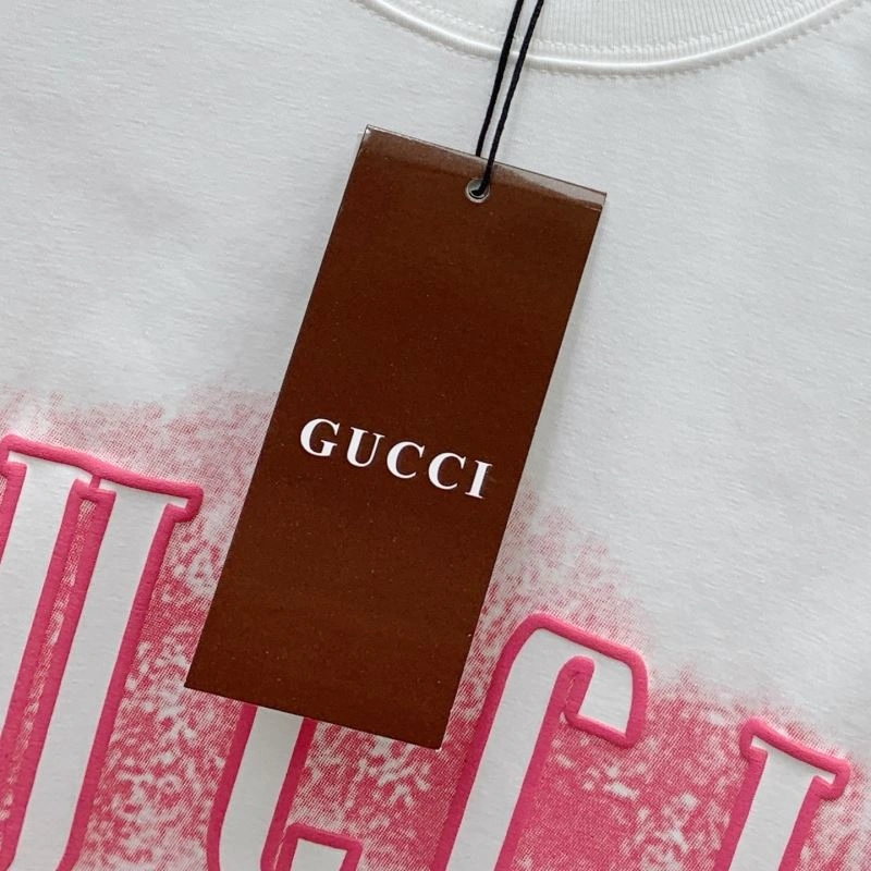 RelaxedFit Gucci T-Shirts 126458