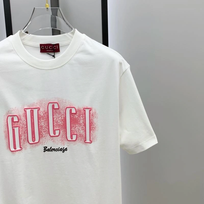 RelaxedFit Gucci T-Shirts 126458