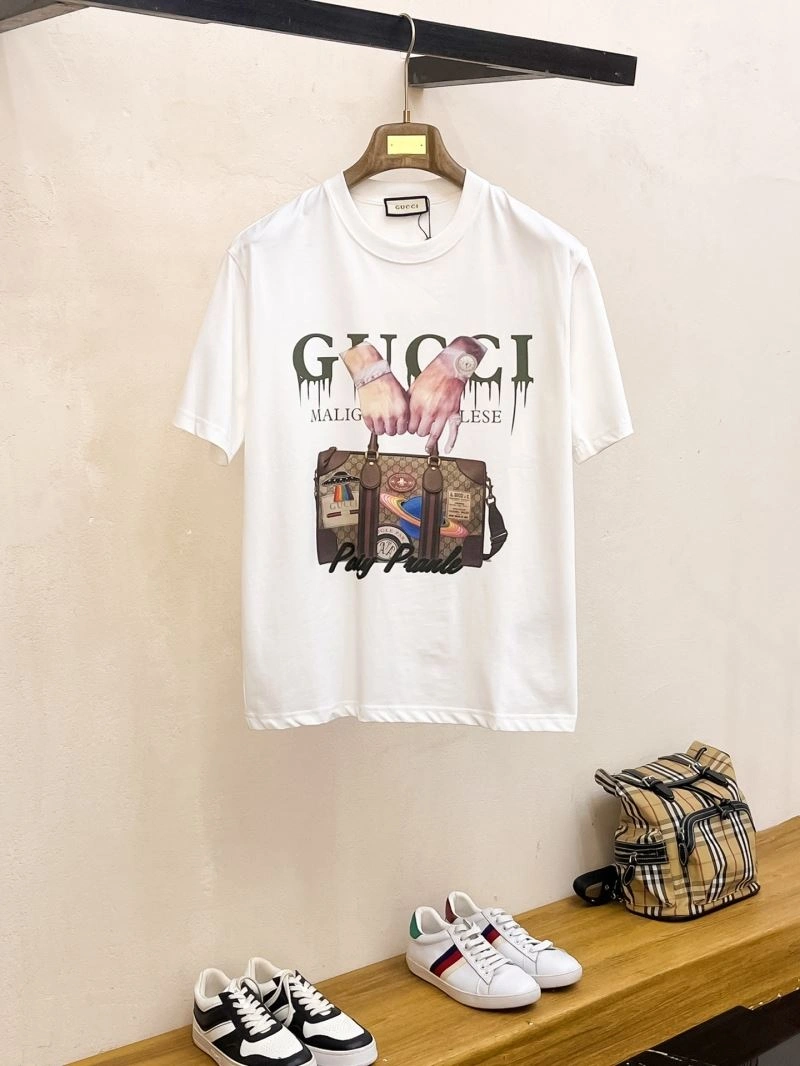 Gucci T-Shirts Durable 126451