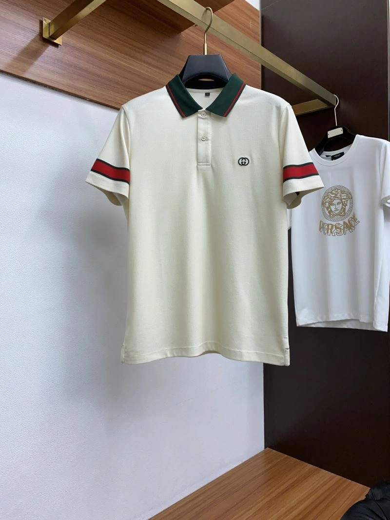 Seasonal Gucci T-Shirts 126452