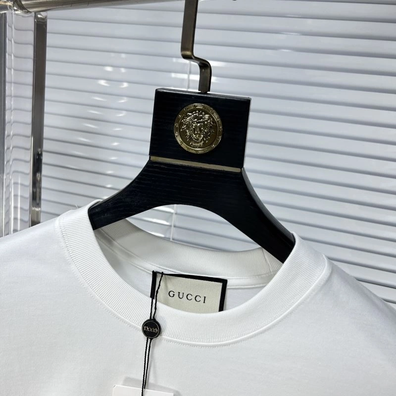 Gucci T-Shirts Snug 126422