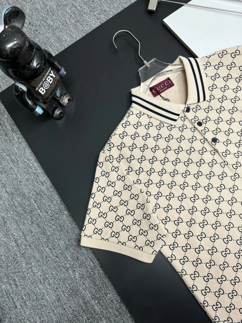 Unisex Gucci T-Shirts 126425