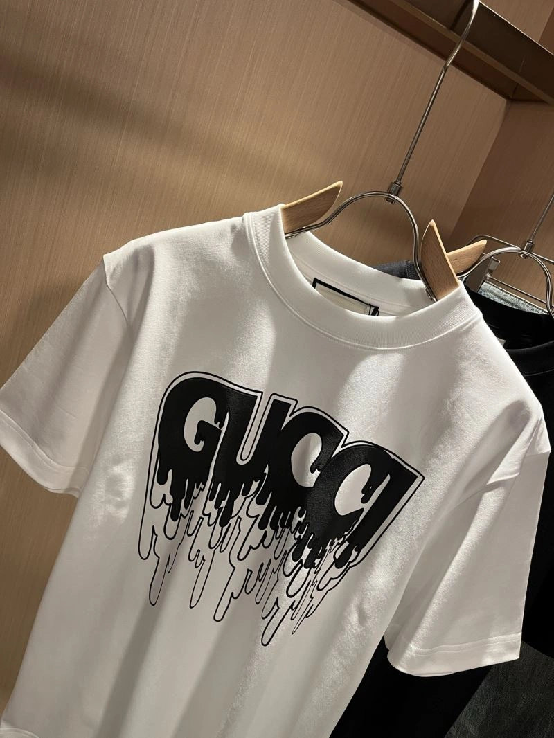 Gucci T-Shirts Functional 126385