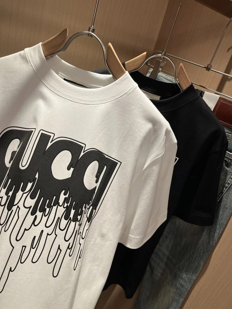 Gucci T-Shirts Functional 126385
