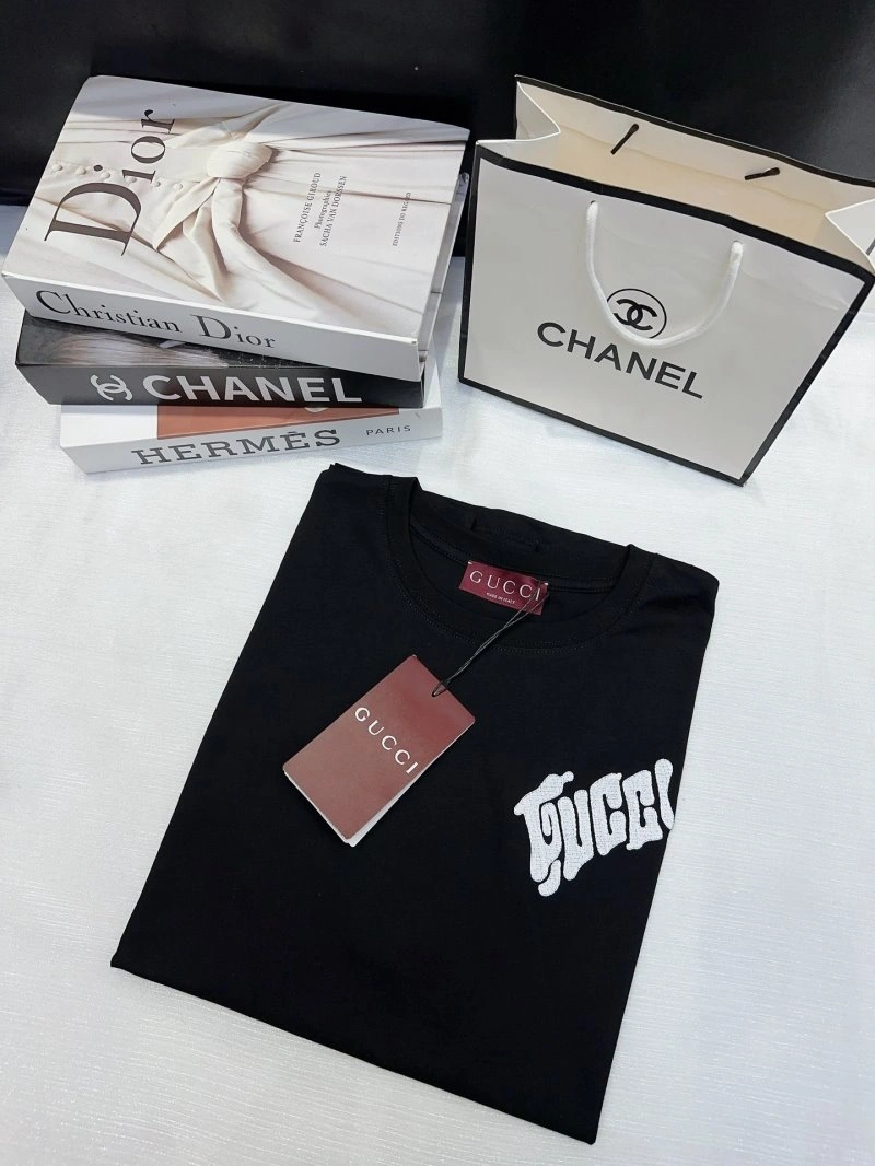 Gucci T-Shirts Practical 124797