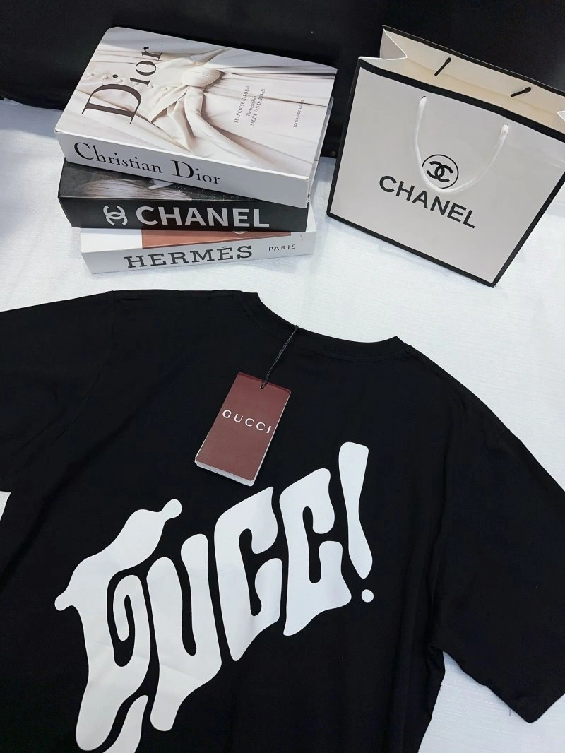 Gucci T-Shirts Practical 124797