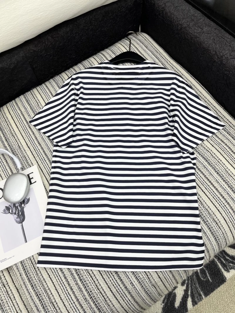 Gucci T-Shirts Sleek 124765