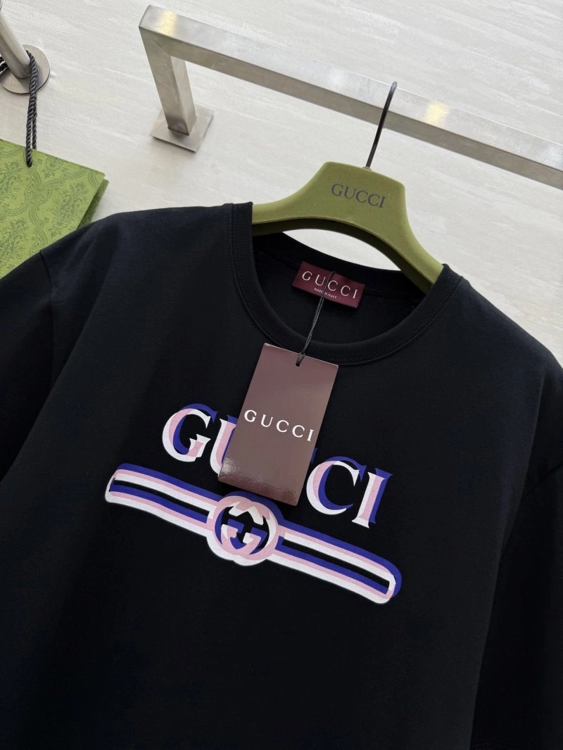 Gucci T-Shirts Trendy 124734