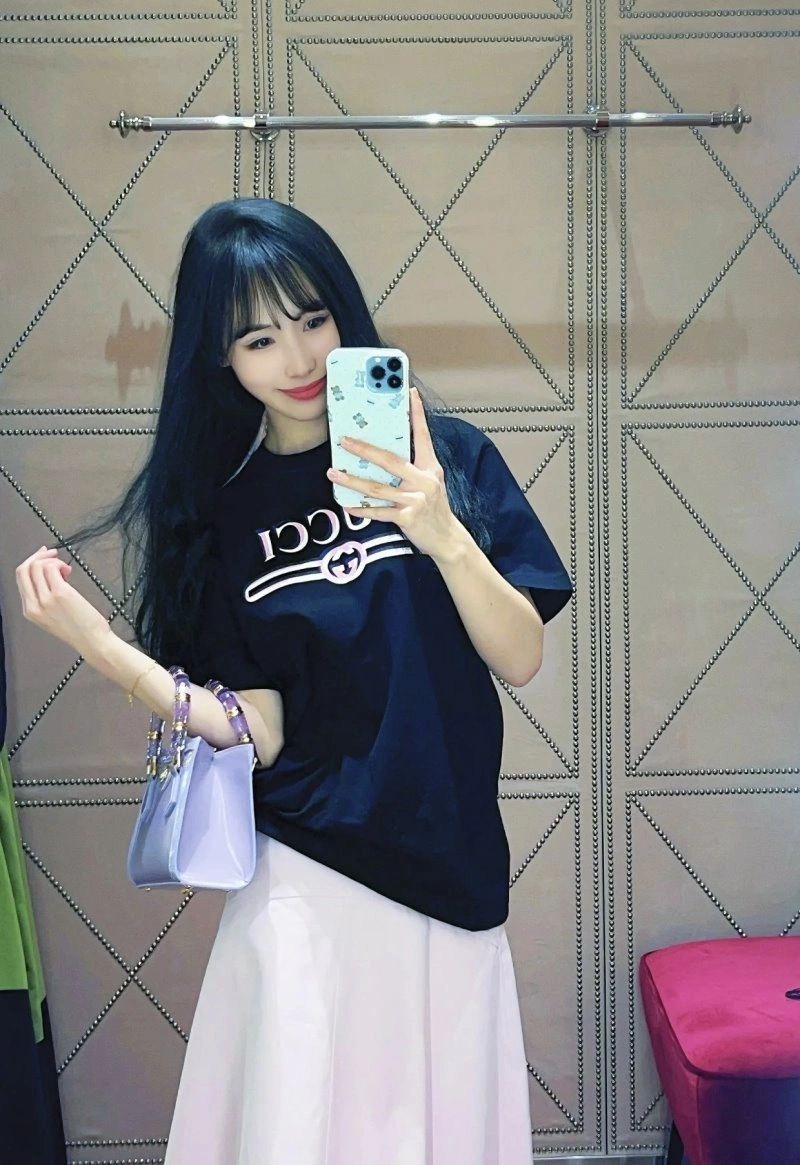 Gucci T-Shirts Trendy 124734