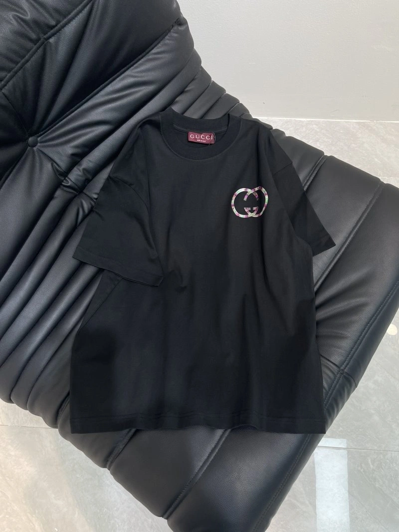Refined Gucci T-Shirts 124738