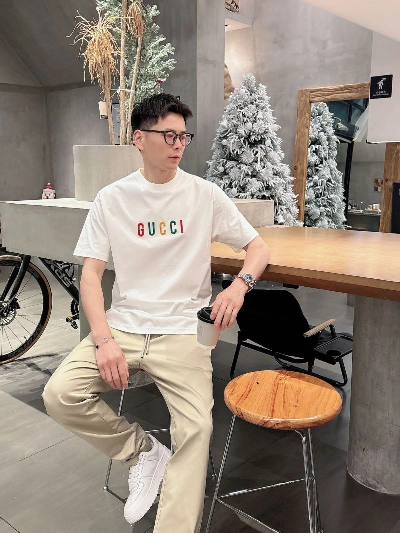 Gucci T-Shirts Durable 126233