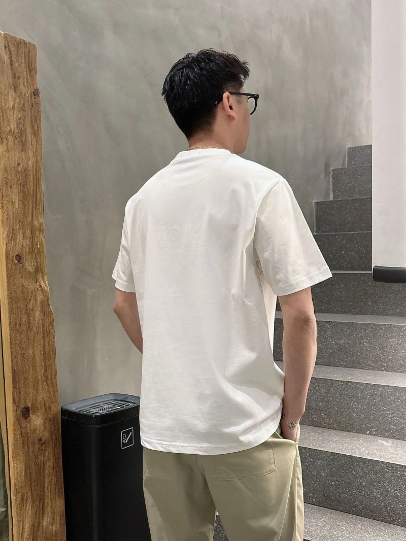 Gucci T-Shirts Durable 126233