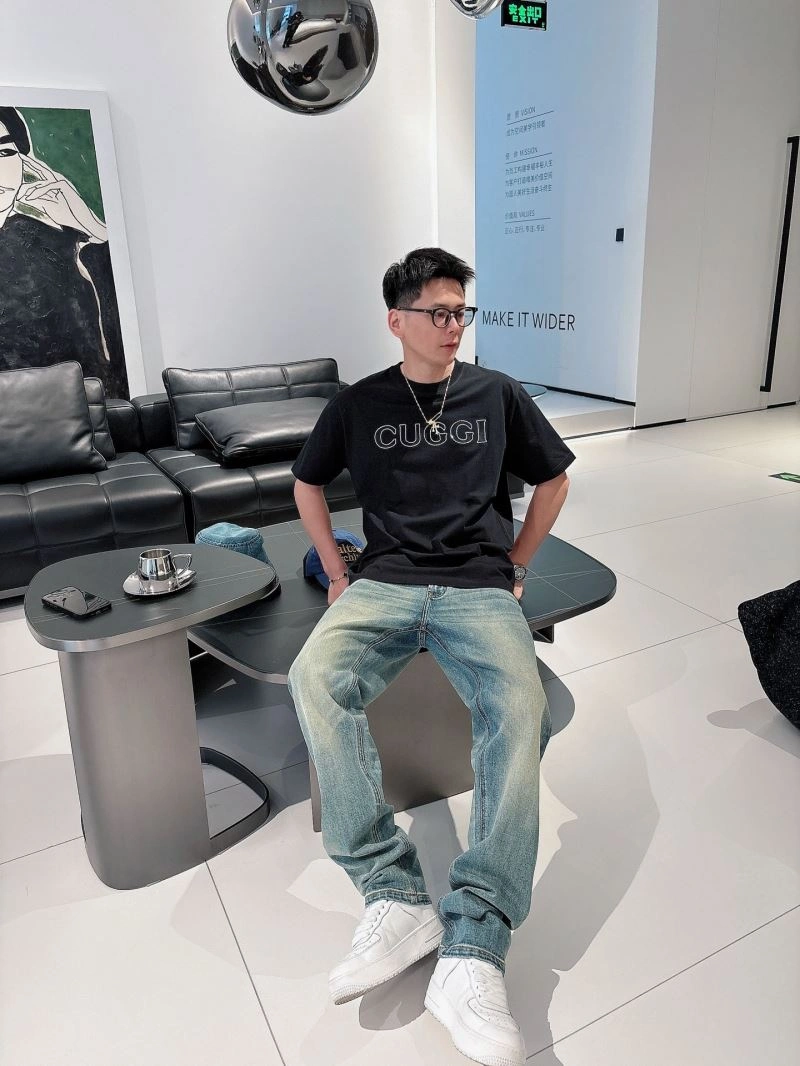 Gucci T-Shirts Elegant 126209