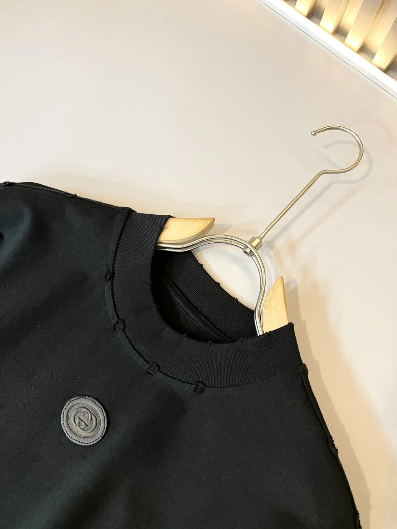 Contemporary Gucci T-Shirts 126207