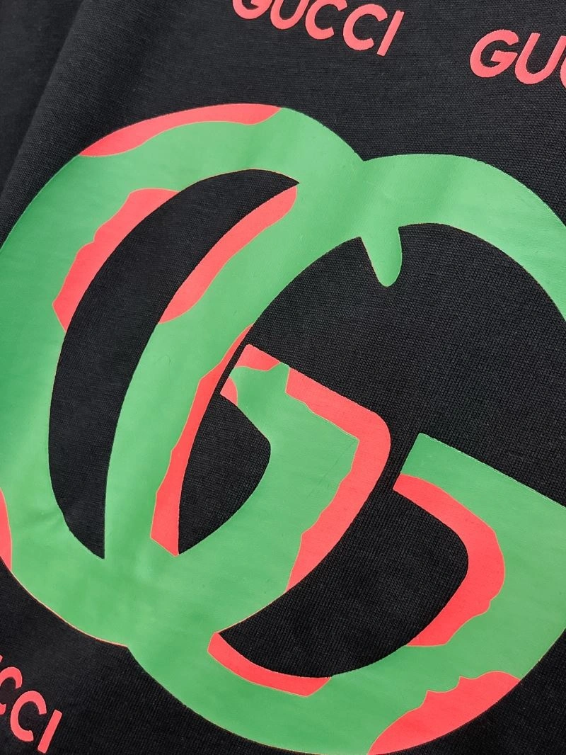 Gucci T-Shirts Versatile 126206