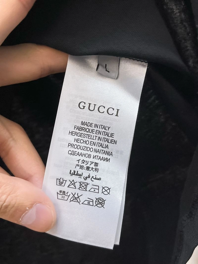 Gucci T-Shirts Versatile 126206