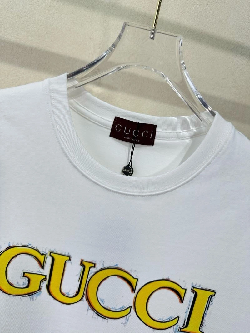 Gucci T-Shirts Snug 126205
