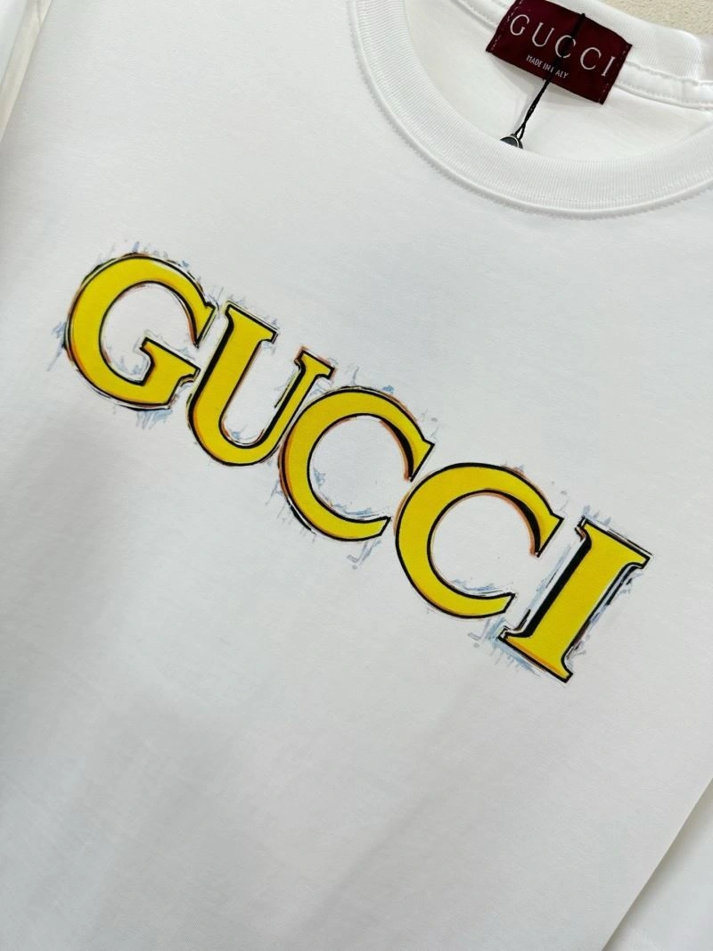 Gucci T-Shirts Snug 126205