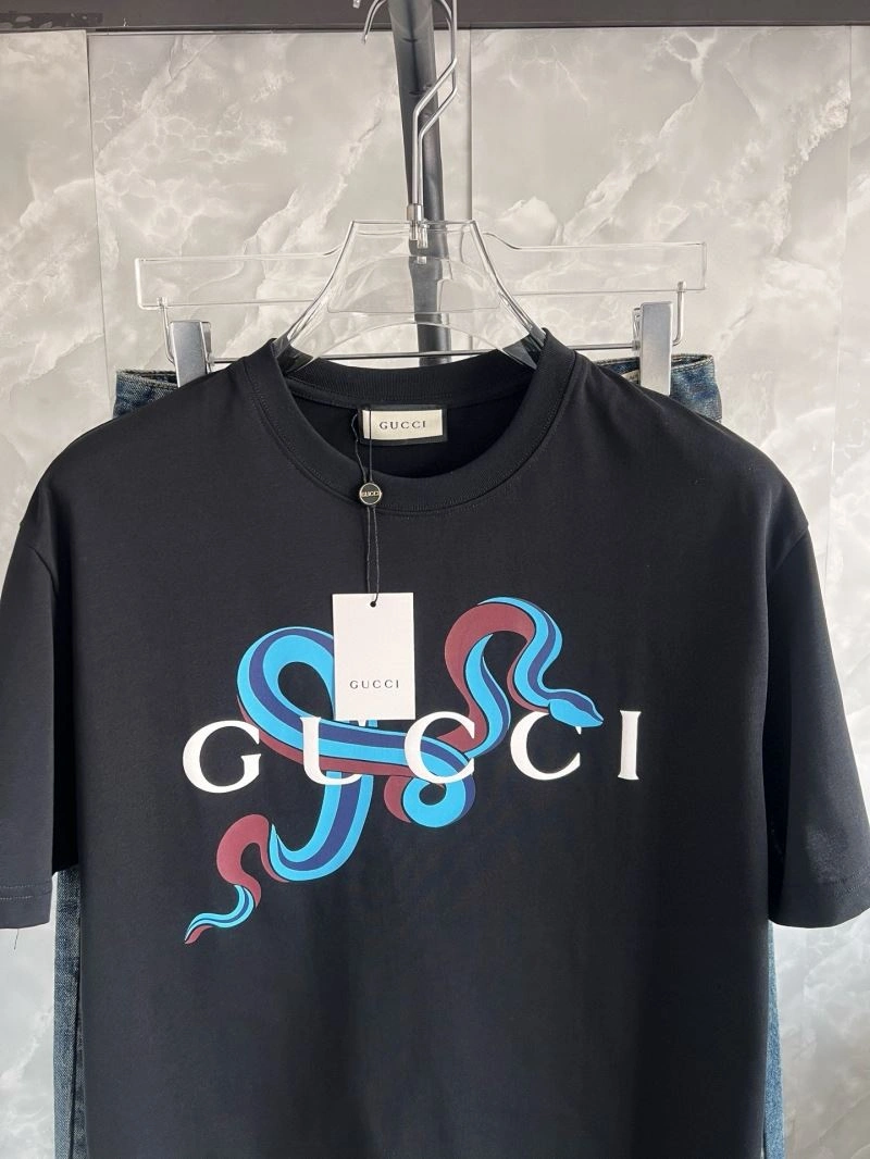 Gucci T-Shirts Minimalist 126185