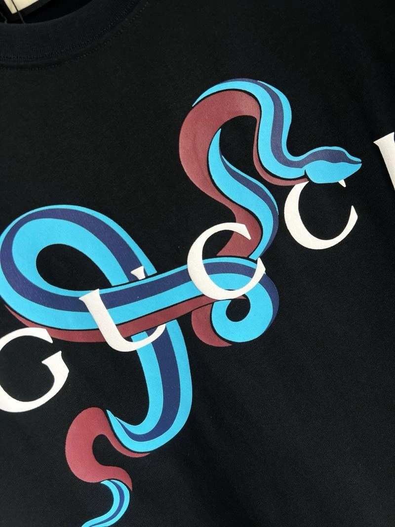 Gucci T-Shirts Minimalist 126185
