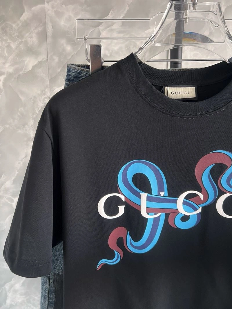 Gucci T-Shirts Minimalist 126185