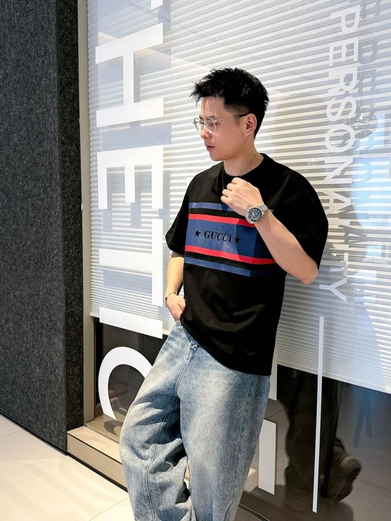 Gucci T-Shirts Practical 126199