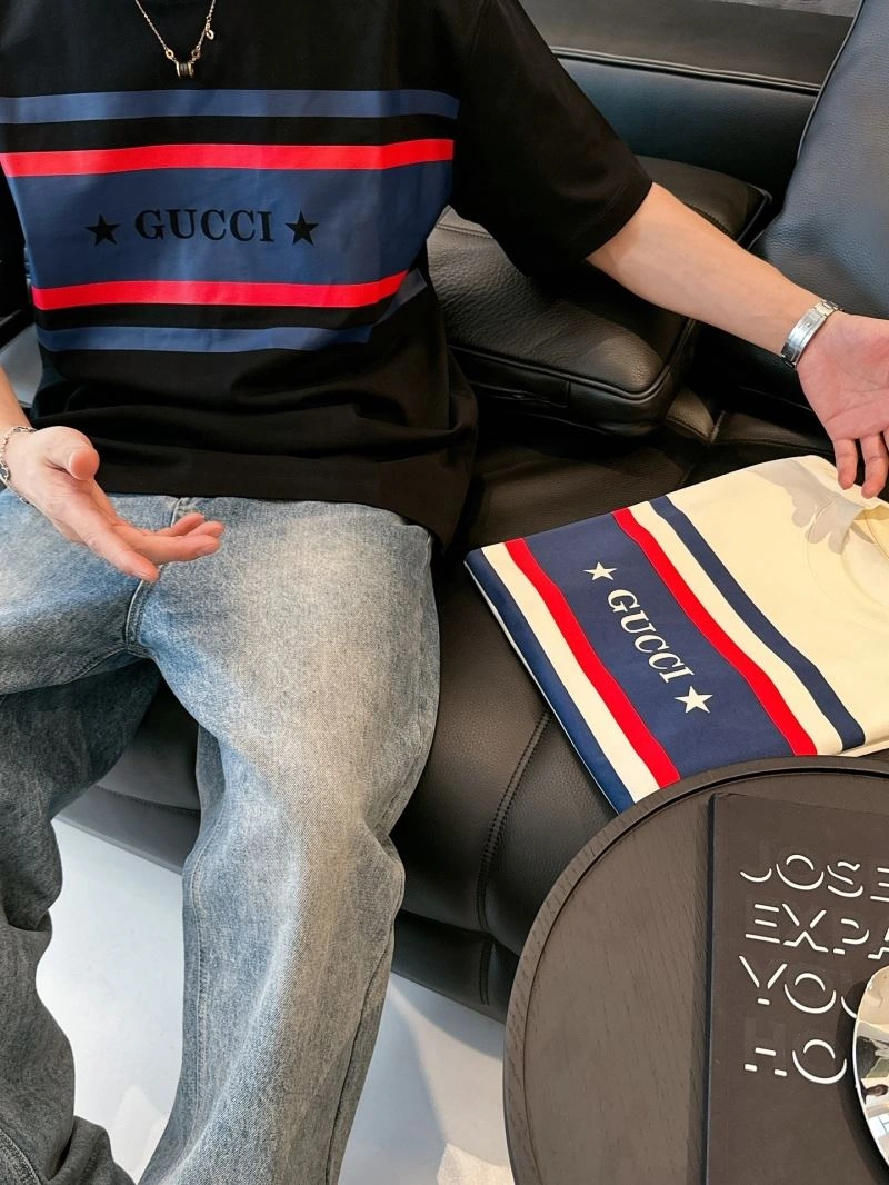 Gucci T-Shirts Practical 126199