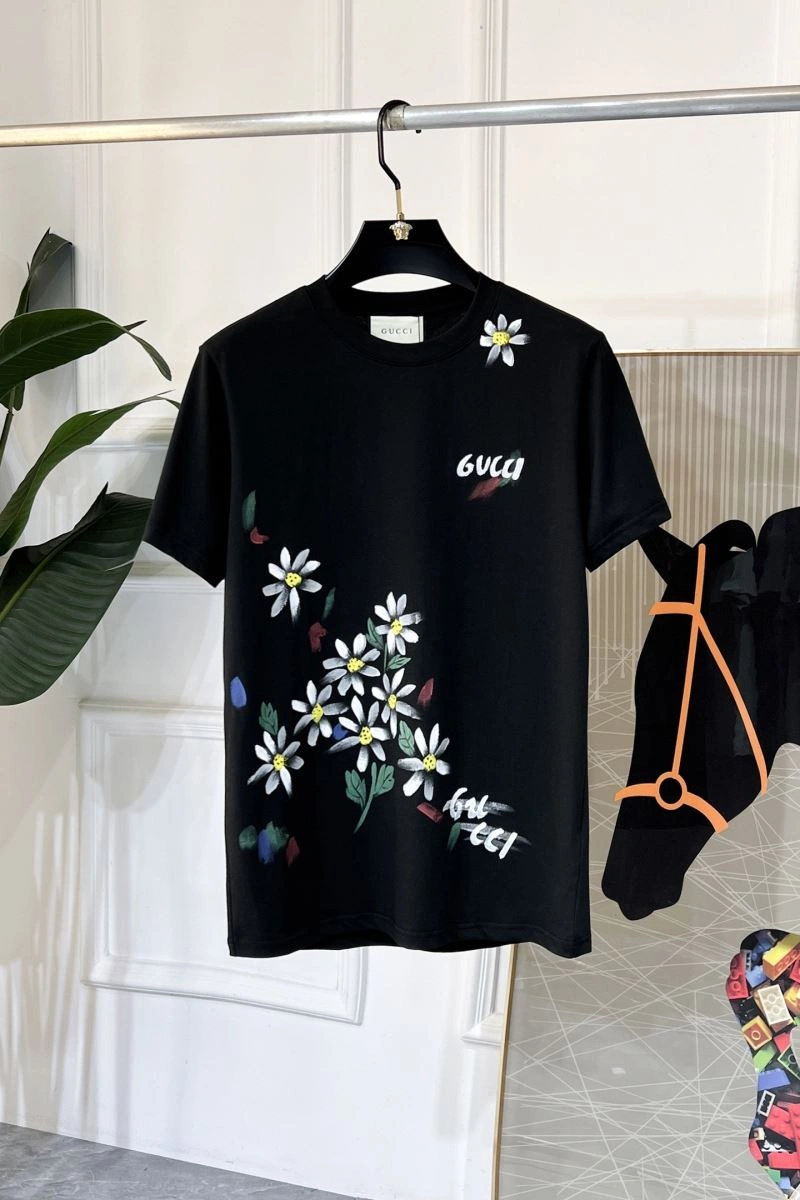 Gucci T-Shirts Snug 126157