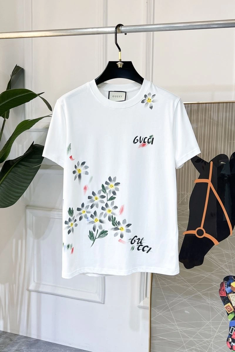 Gucci T-Shirts Snug 126157