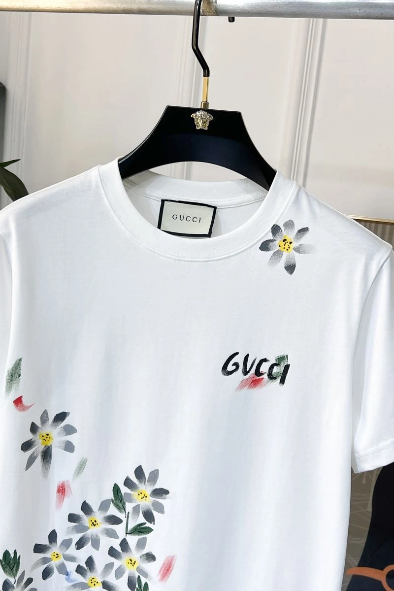 Gucci T-Shirts Snug 126157