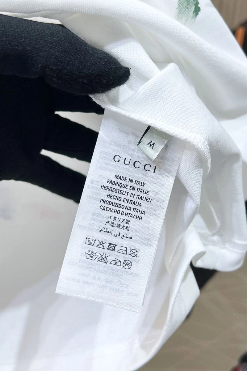 Gucci T-Shirts Snug 126157