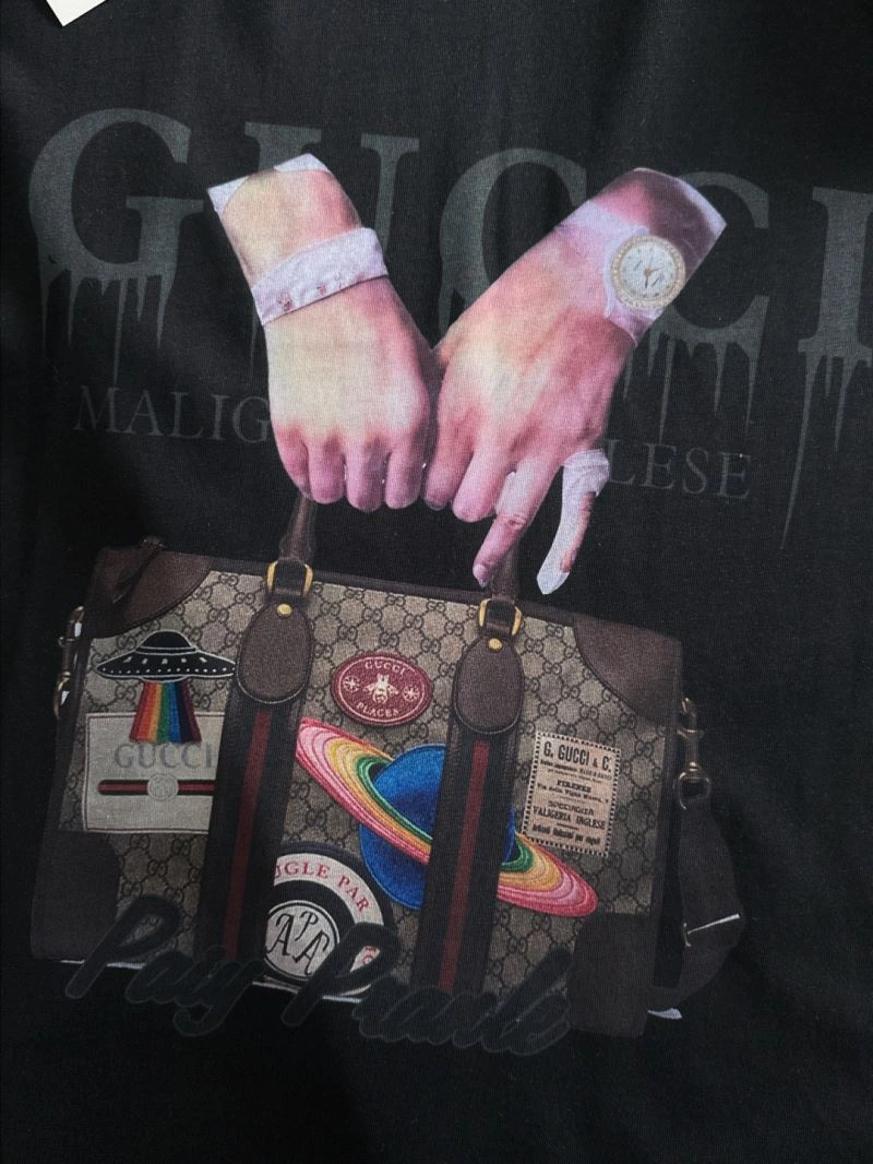 RelaxedFit Gucci T-Shirts 126159