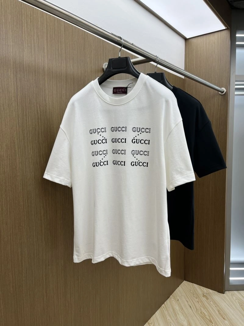 Gucci T-Shirts Minimalist 126147